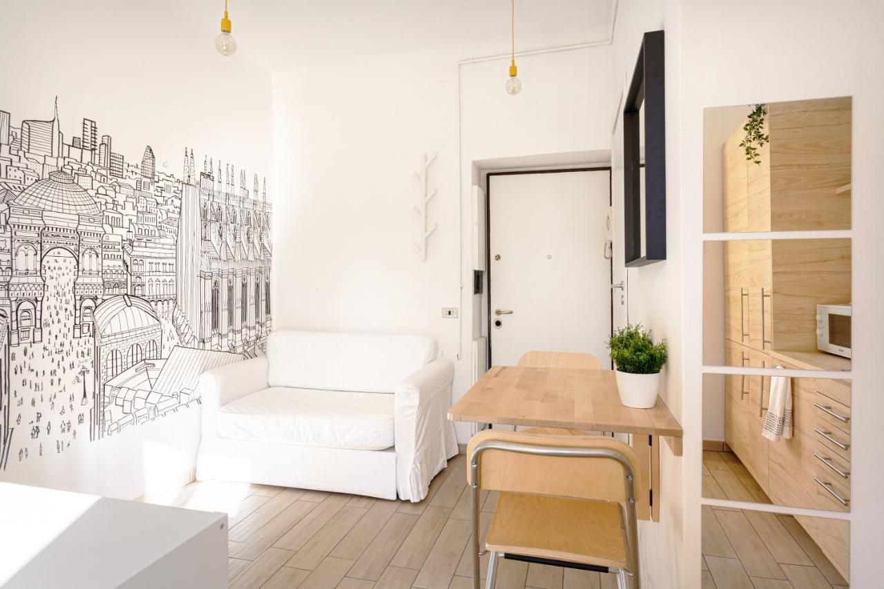 A Yellow Touch - Modern Studio In Isola Milano ภายนอก รูปภาพ